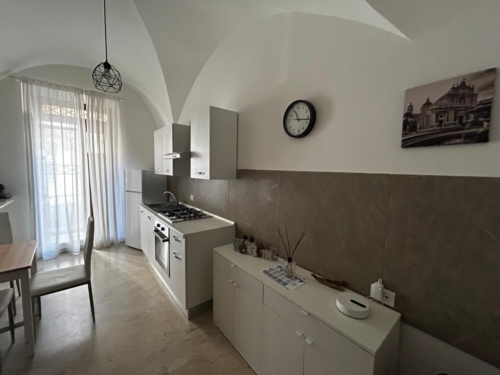 G House 100 Apartment คาตาเนีย ภายนอก รูปภาพ