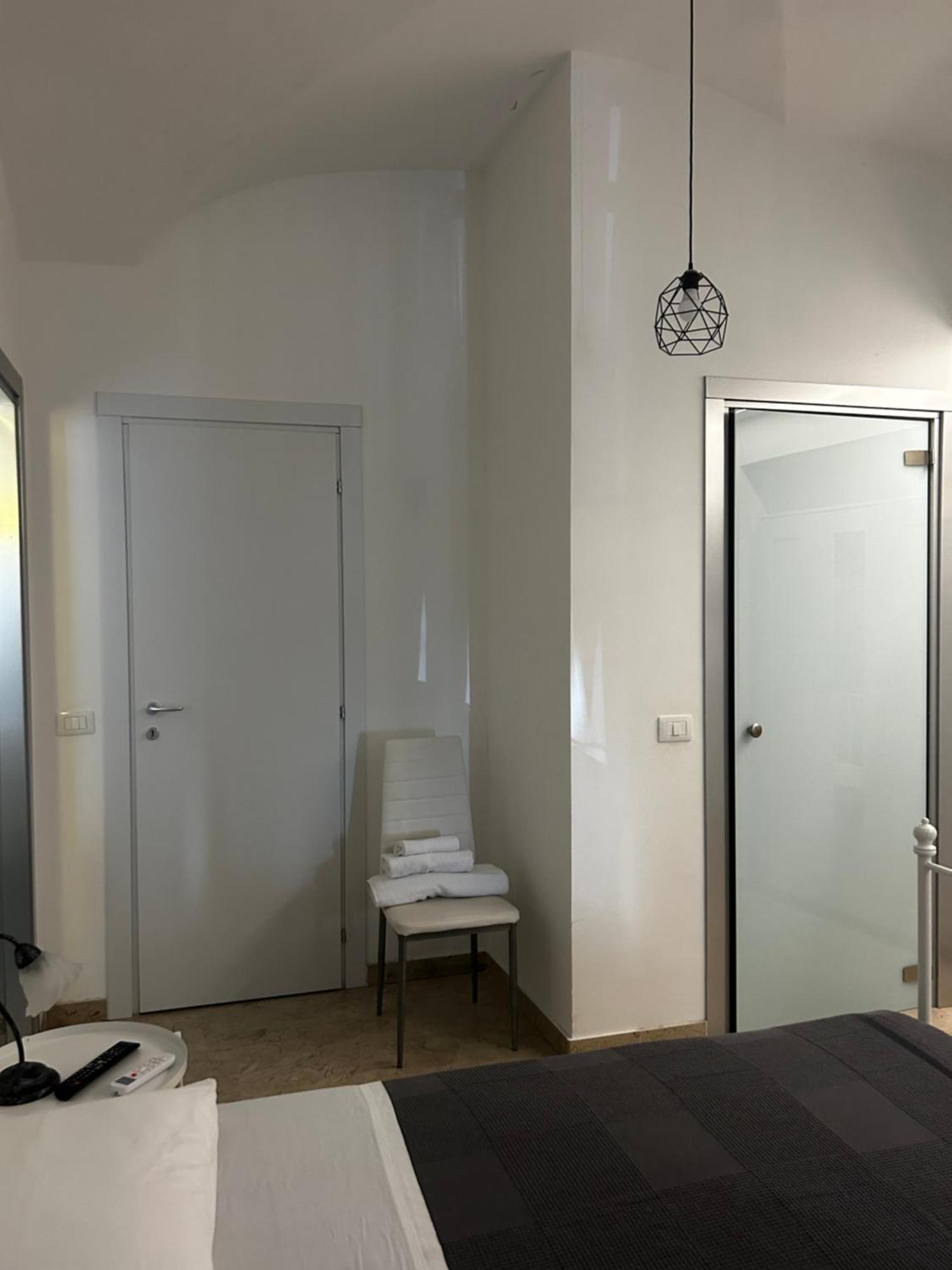 G House 100 Apartment คาตาเนีย ภายนอก รูปภาพ